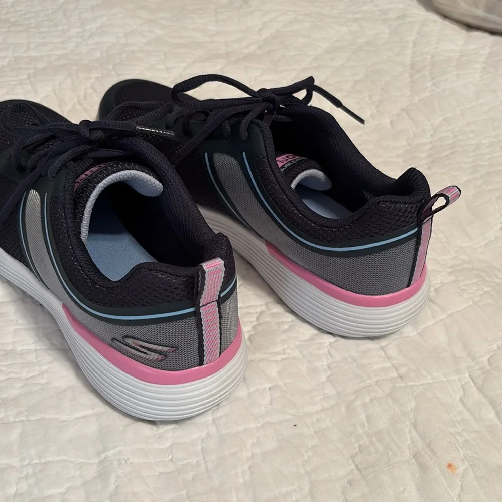 Sketcher go run blue and‎ Pink Sneakers